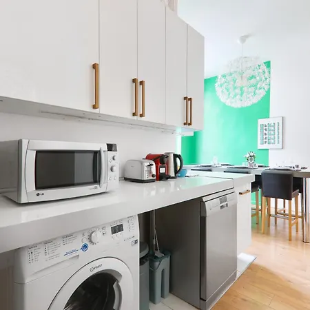 Quartier Place Des Vosges 아파트 파리